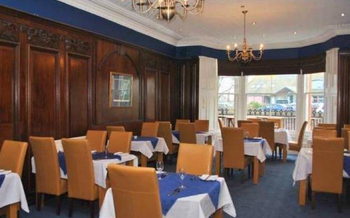 Royal Mackintosh Hotel