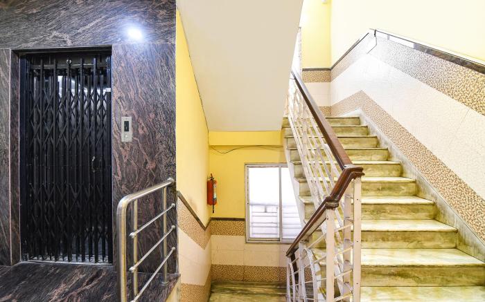 FabHotel Saltlake Palace - Nr. Anandlok Hospital