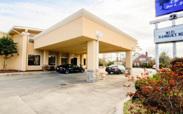 Cypress Inn & Suites Washington by OYO