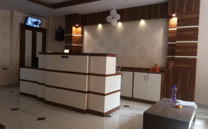 Hotel Manish International