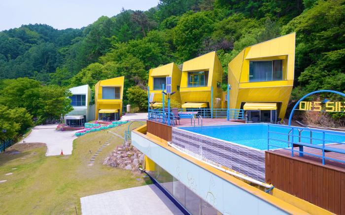 Gapyeong Tellem Kids Pool Villa