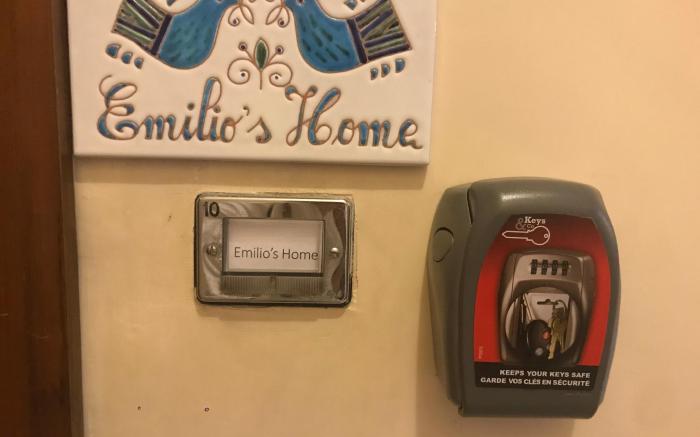 Emilios Home Entire Apartament up to 7 people