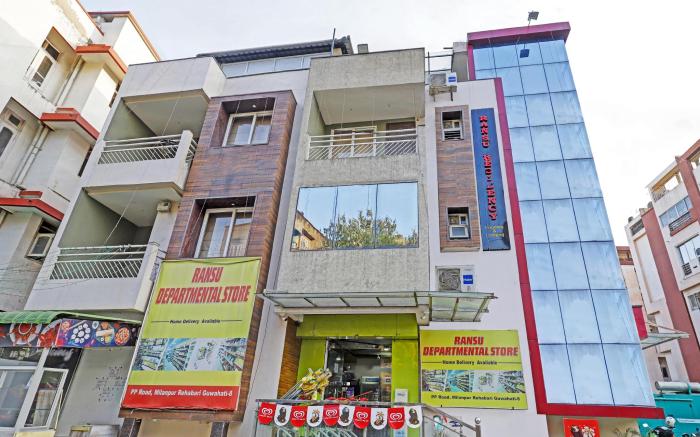 Itsy Hotels Ransu Residency