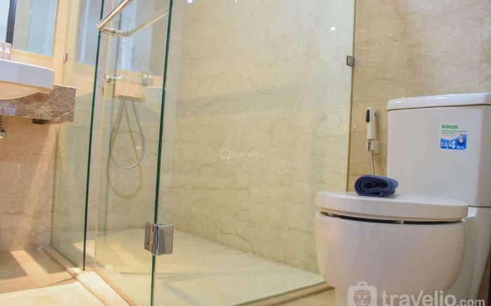 Spacious & Elegant 3BR at Menteng Park By Travelio