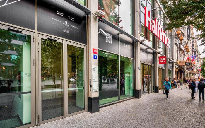 VN3 Terraces Suites by Adrez Living