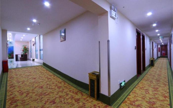 Shell Hotel Shnghai South Railway Station Luoxiang Road