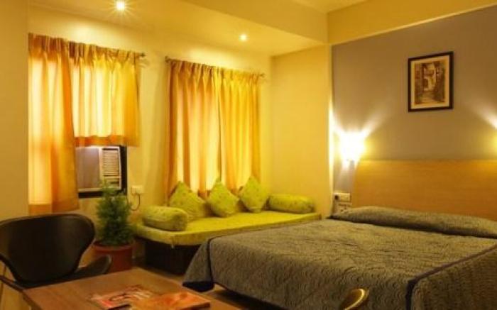 Hotel Orient Crown, Kolhapur