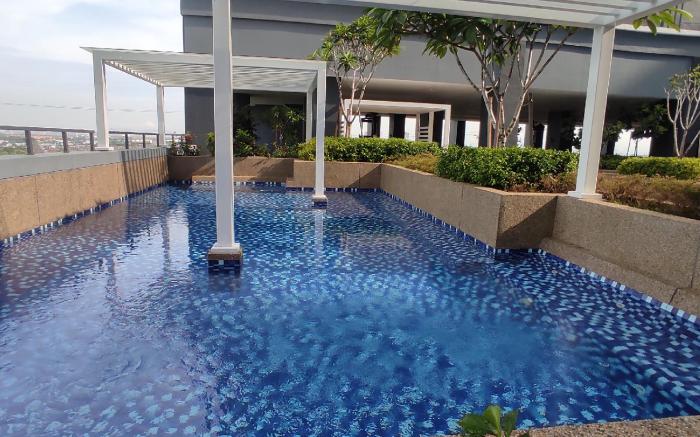 Bukit Rimau Roomy Master Bedroom with Facilities