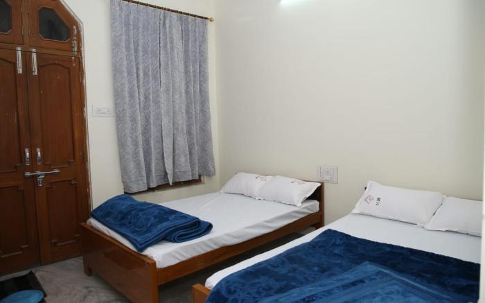 Hotel Yash Paradise
