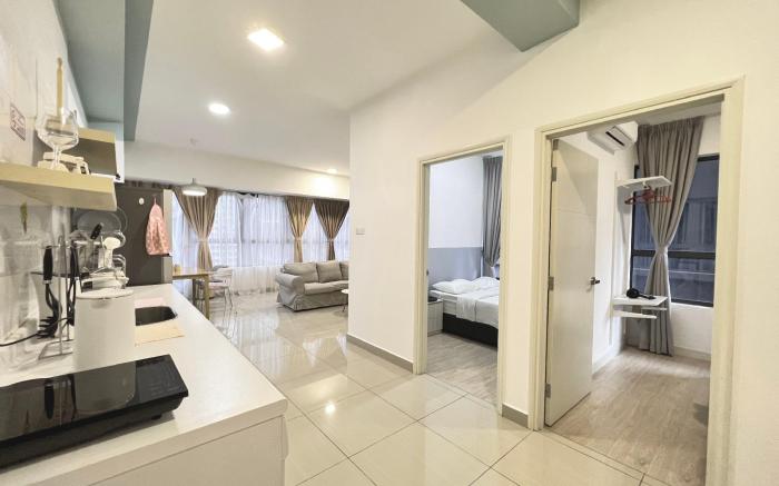Arte + Comes with Netflix Acc | 2 Beds 2 Baths KL
