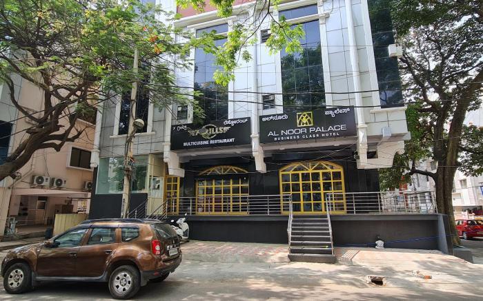 Al Noor Palace Business Class Hotel
