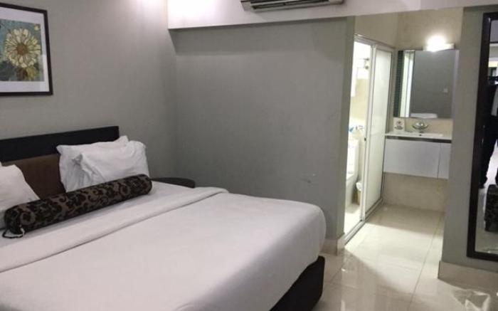 BEST WESTERN STARFIRE HOTELS