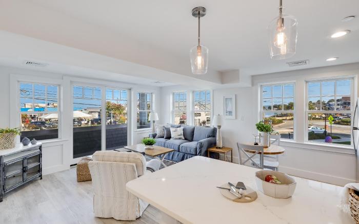 Thomas Sea Suites