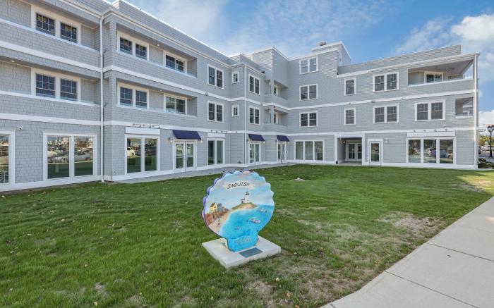 Thomas Sea Suites