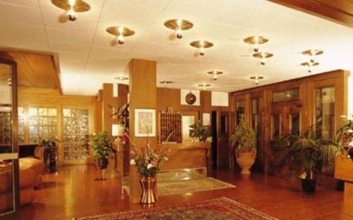 Hotel Ambassador