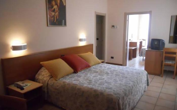 Hotel Pellegrino E Pace