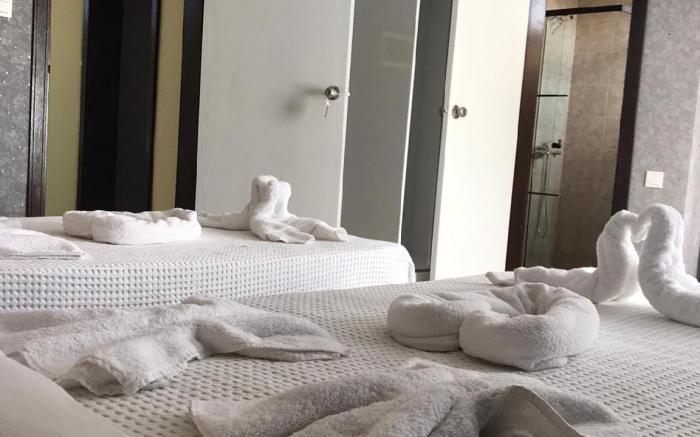 Anita Kemer Noch Hotel