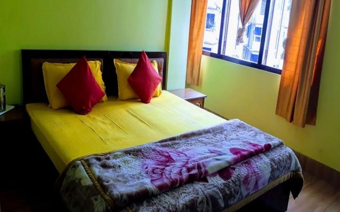 Goroomgo Zimkhang Guest House Gangtok
