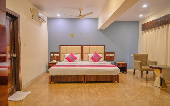 Resort The Karishma Grand