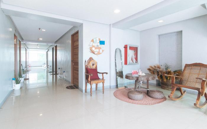 Budget Backpackers Transient House near NAIA by RedDoorz