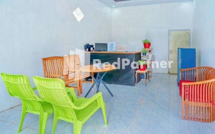 Griya Rahayu Guesthouse Mitra RedDoorz near Jatim Park 2 Batu