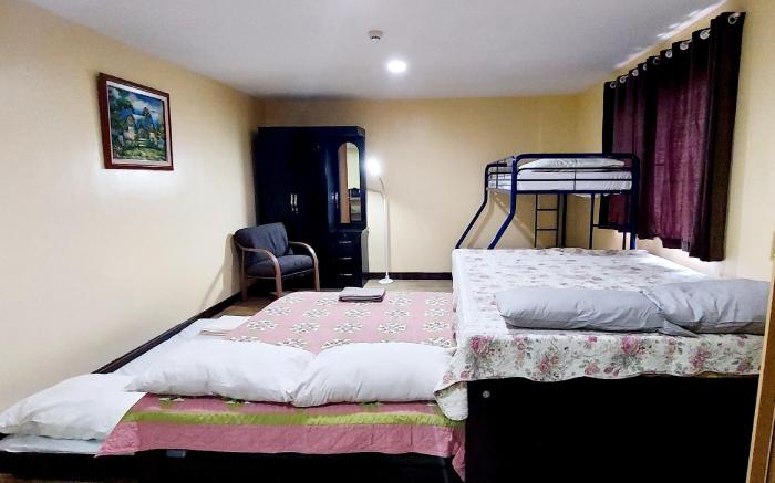 One (1) bedroom condo unit w/ Pool for Big Family