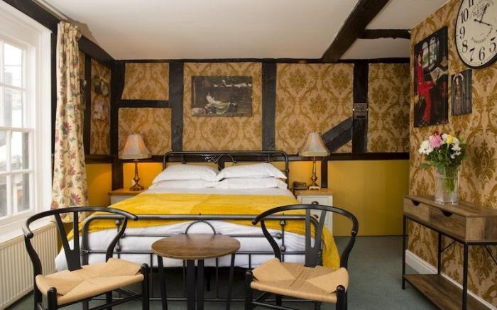 The Sun Hotel