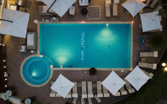 HOTEL LUNA
