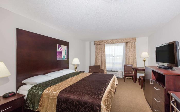 Super 8 By Wyndham Innisfail