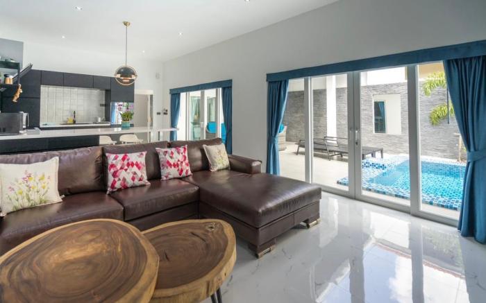 Majestic Residence pool villa by Korawan 