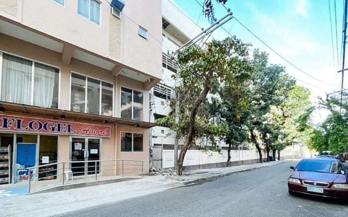 Flogel Amore Pension House
