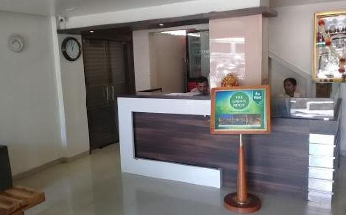 Popular Hotel