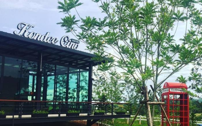 Kondee Cino Cafe and Glamping