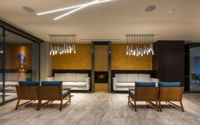 Hyperion City Hotel & Spa