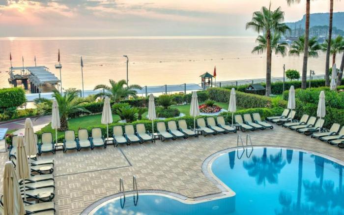 Golden Lotus Hotel