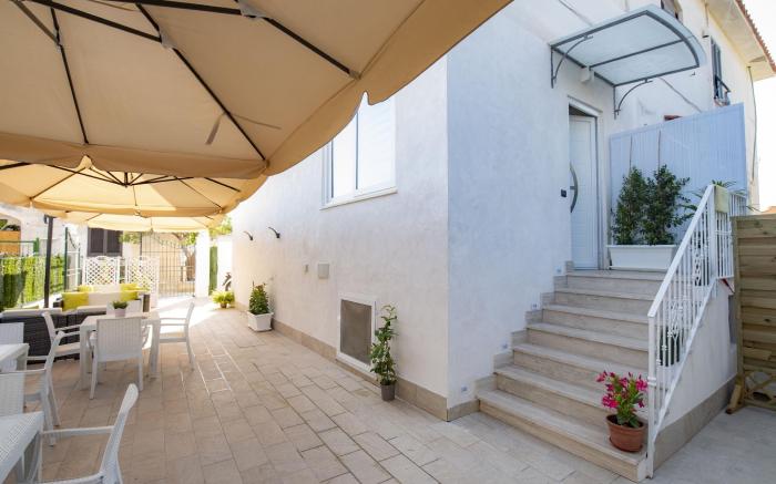 LA DOLCE VITA ROOMS