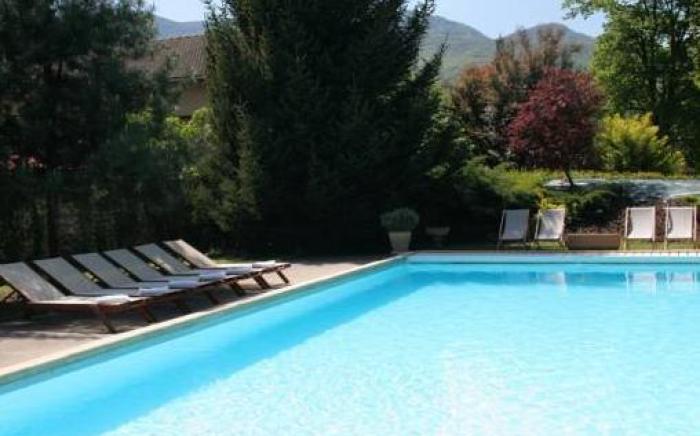 Logis Hotel Restaurant Le Castel Fleuri