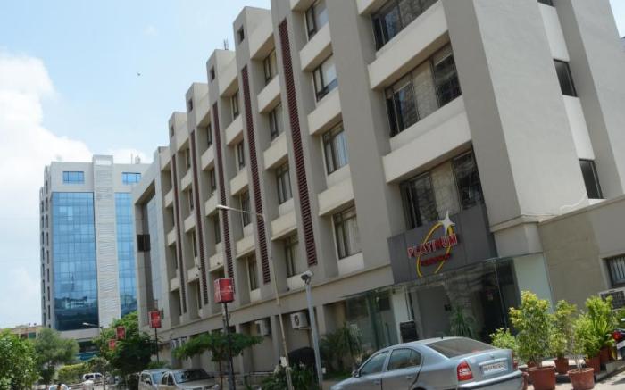 Hotel Platinum Residency