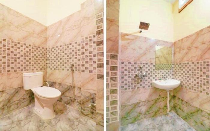 Hotel Station View Mughalsarai by ShriGo Hotels