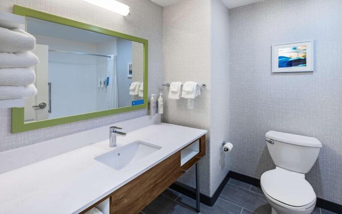 Hampton Inn & Suites Dallas I-30 Cockrell Hill, TX