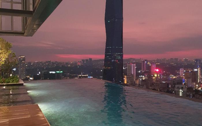 Infinity pool/KL view, near BBCC, KLCC, TRX,PNB118