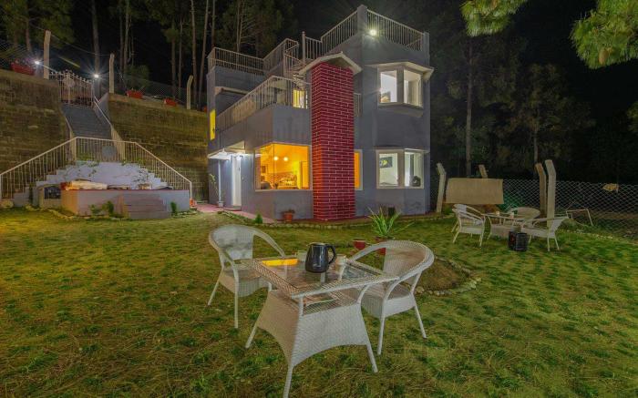 StayVista at Pines & Spruce - Exclusive getaway
