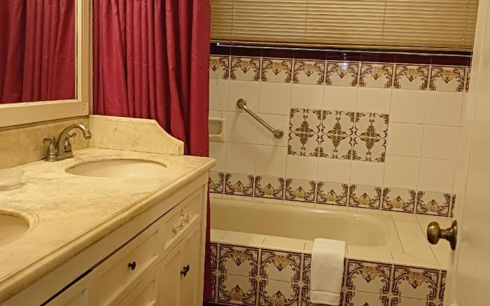 Sophia Suites Residence Hotel