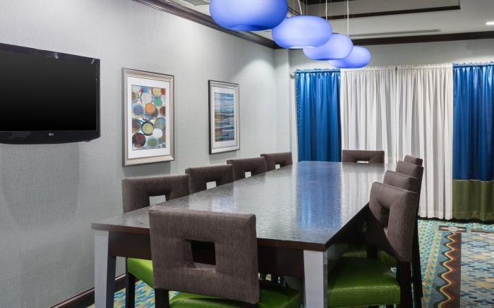 Holiday Inn Express and Suites - Stroudsburg By IHG