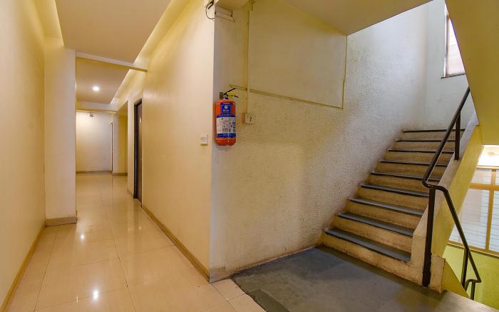 FabHotel Royce Studio Apartments - Nr. Pune International Airport