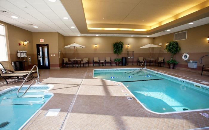 Holiday Inn Express and Suites Springfield Medical District By IHG
