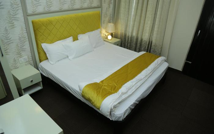 Hotel Exotic Court by Nukkar