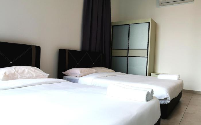 Golden House-Pool View-6 Mins to Jonker Street