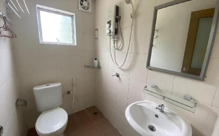 Hotel O Night Queen salak Tinggi