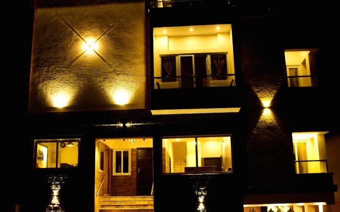 Hotel R Inn